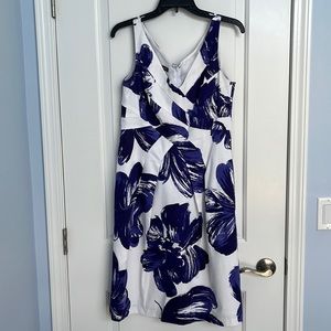 Women’s Jones Wear Dress, size 8, purple & white floral dress